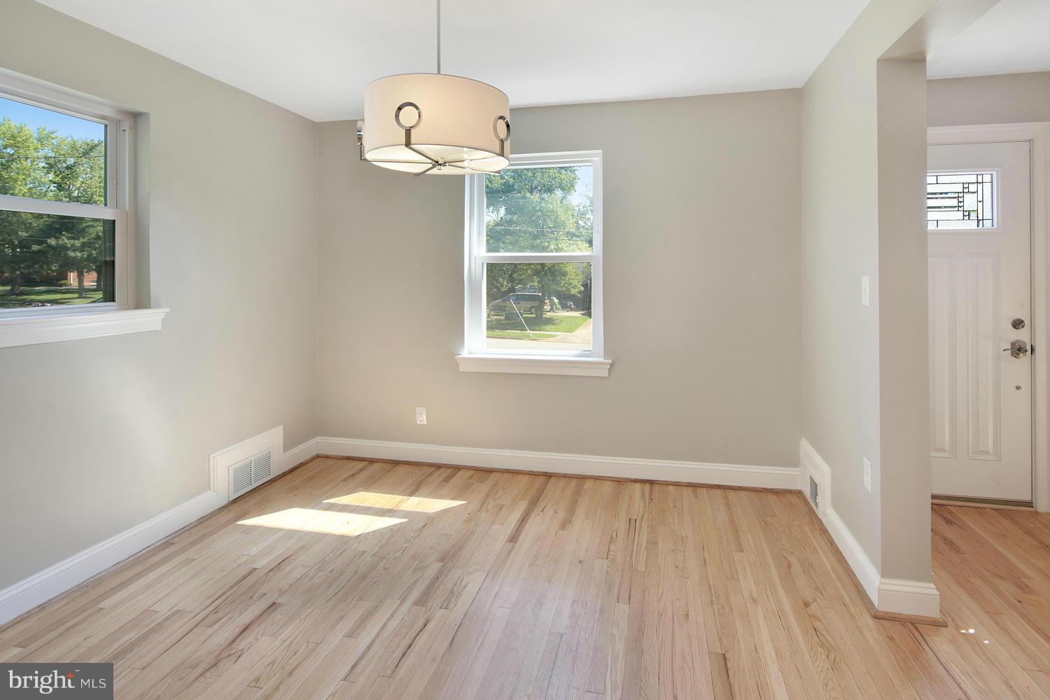 5920 Erving Street Springfield, VA 22150 - Photo 17 of 30 Dining Room