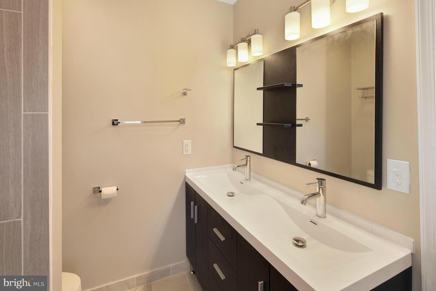 5920 Erving Street Springfield, VA 22150 - Photo 20 of 30 Bath