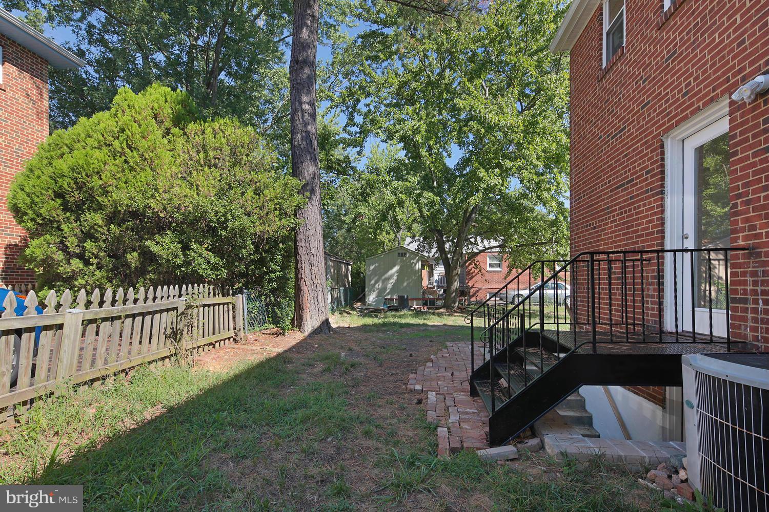 5920 Erving Street Springfield, VA 22150 - Photo 27 of 30 Exterior (General)