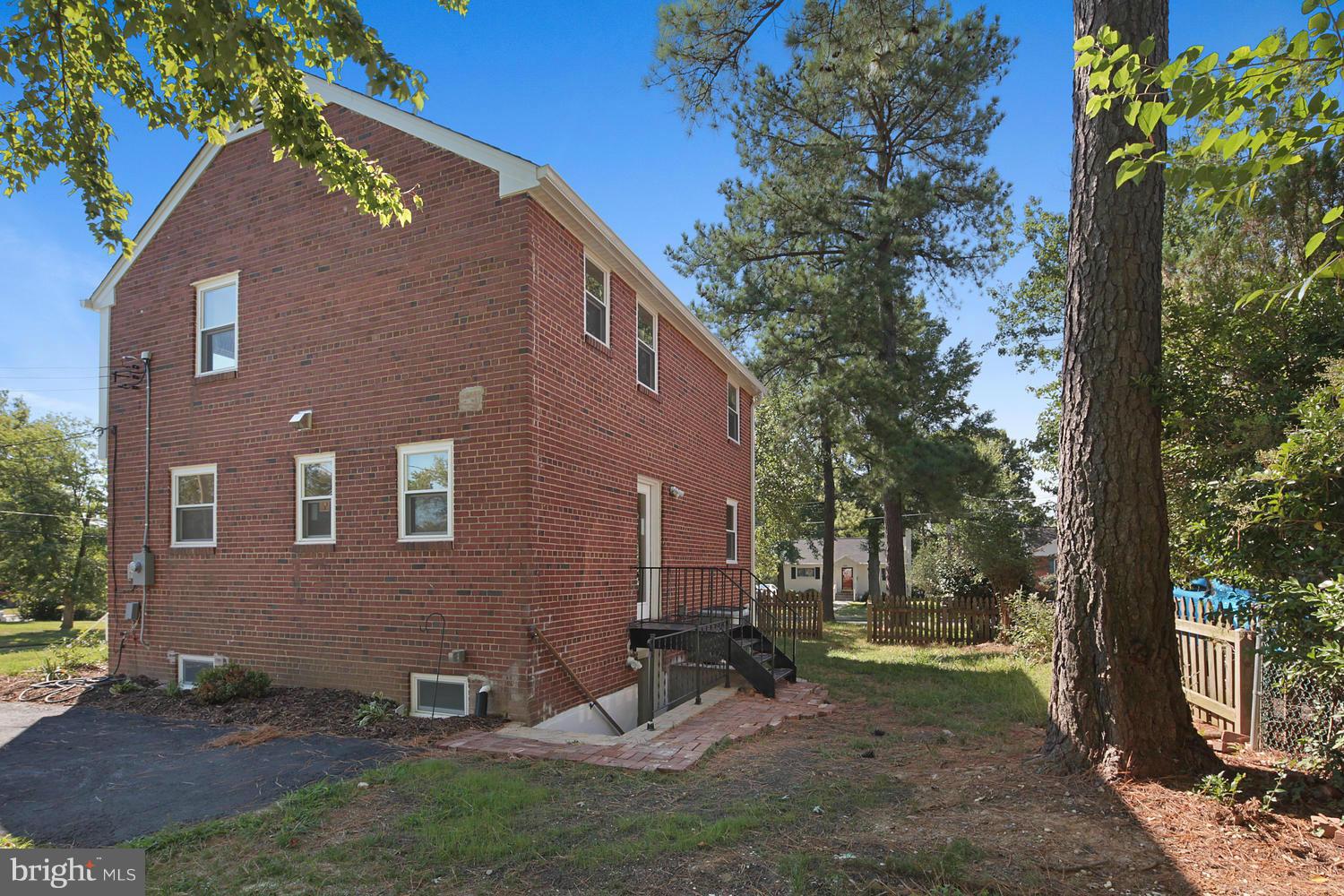 5920 Erving Street Springfield, VA 22150 - Photo 28 of 30 Exterior (Rear)