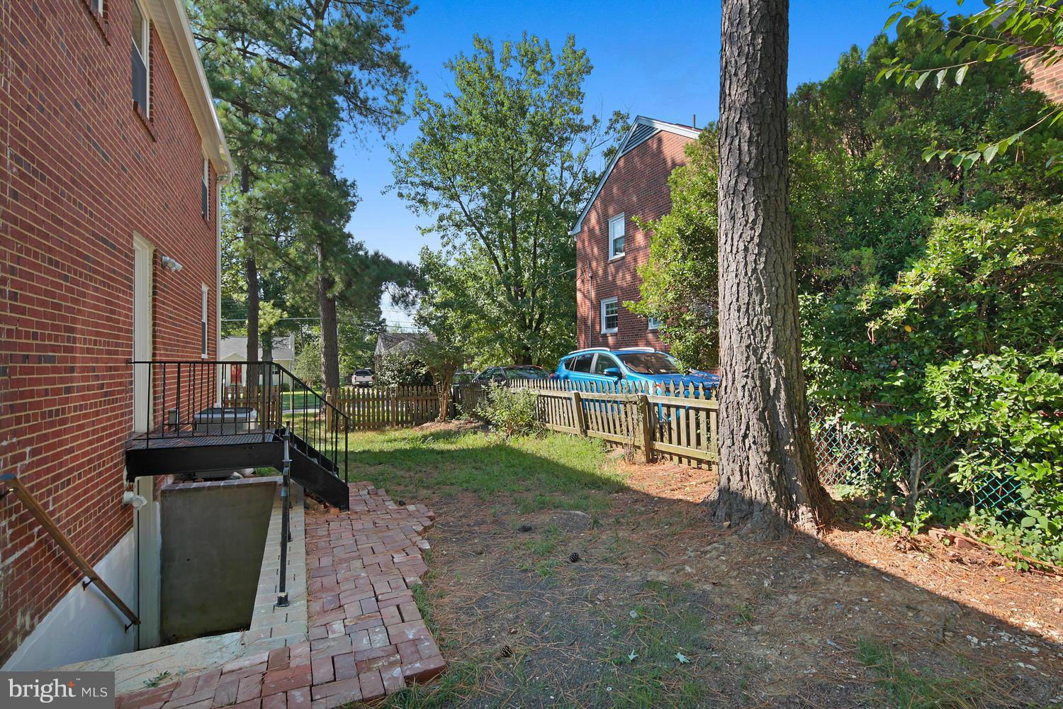 5920 Erving Street Springfield, VA 22150 - Photo 29 of 30 Exterior (General)