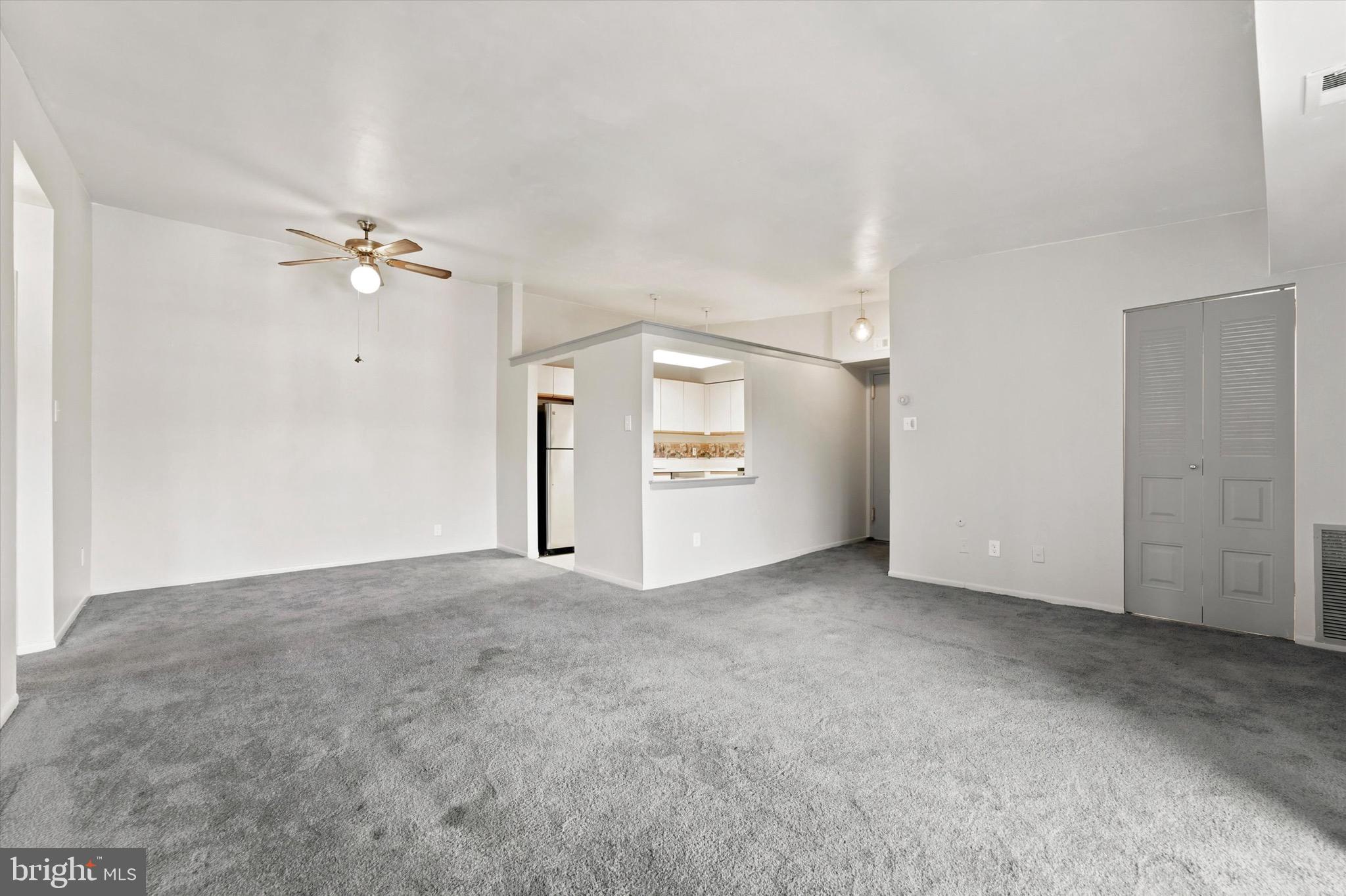 58201 Delaire Landing Road, Unit 201 Philadelphia, PA 19114 - Photo 5 of 25