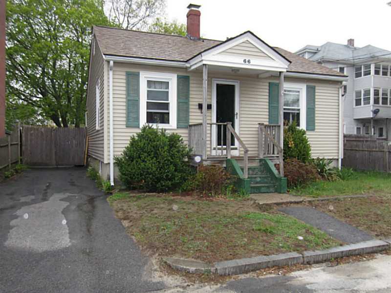 Exterior Front. Architectural Roof Shingles, Vinyl Siding, Insulated Glass!