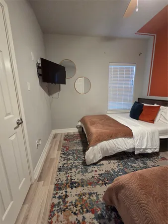 $1,500 | 7823 Gladstone Street, Unit A5, Houston, TX 77051