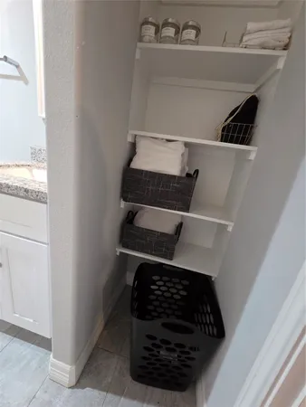 $1,500 | 7823 Gladstone Street, Unit A5, Houston, TX 77051