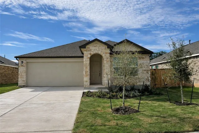 $2,095 | 119 Isaac Millsaps Trail, Bastrop, TX 78602