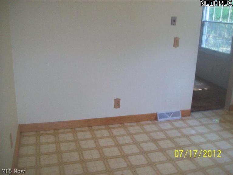 9810 Johnnycake Ridge Road Mentor, OH 44060 - Photo 5 of 20 Gallery Image 5