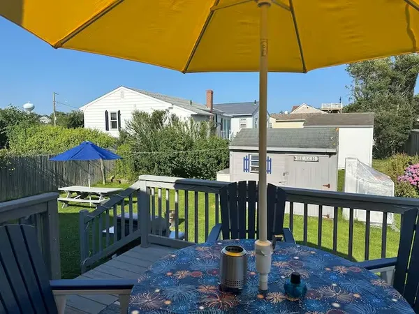 $3,000 | 10 Stanton Avenue, Narragansett, RI 02882