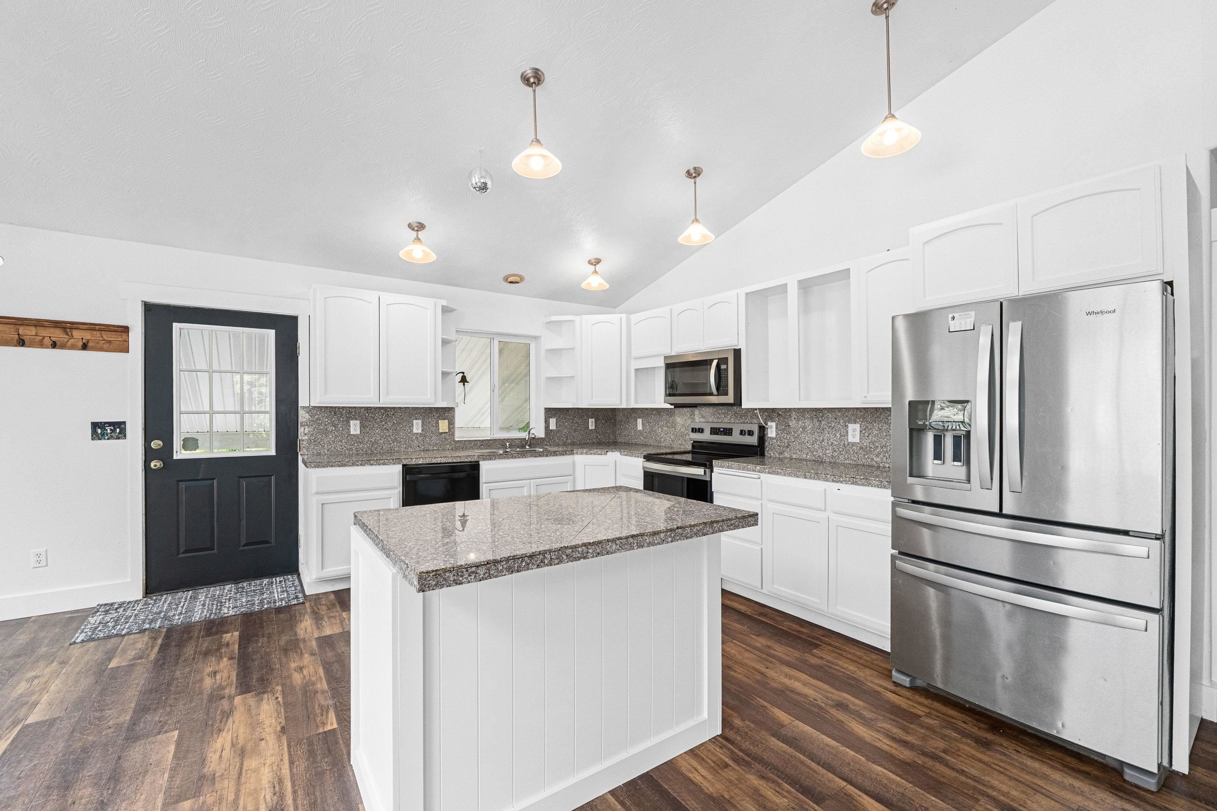 292 Saddle Mountain Road Newport, WA 99156 - Photo 13 of 50