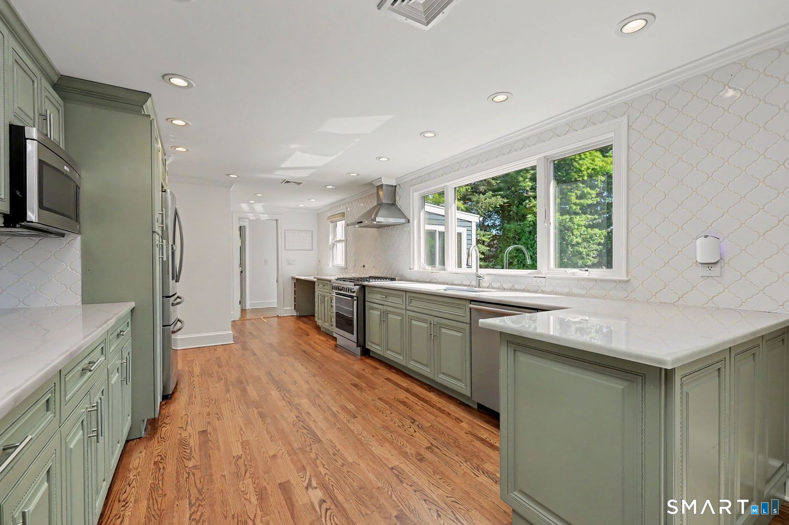 130 West Norwalk Road Norwalk, CT 06850 - Photo 10 of 40