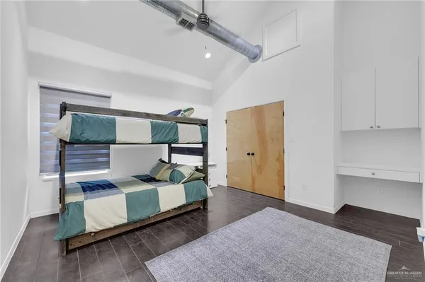 $2,400 | 2411 Holland Avenue, Edinburg, TX 78539