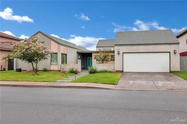 $2,400 | 2411 Holland Avenue, Edinburg, TX 78539