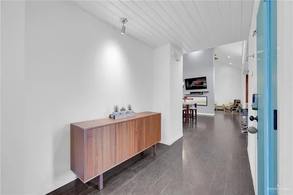 $2,400 | 2411 Holland Avenue, Edinburg, TX 78539