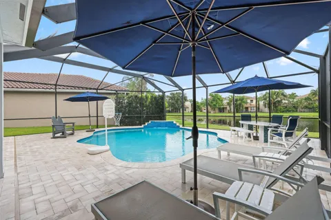 $899,900 | 8396 Calabria Lakes Drive, Boynton Beach, FL 33473