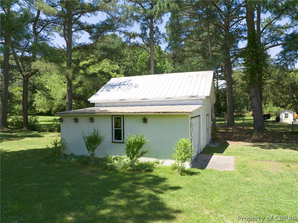 2442 Old Ferry Road Hudgins, VA 23076 - Photo 15 of 33