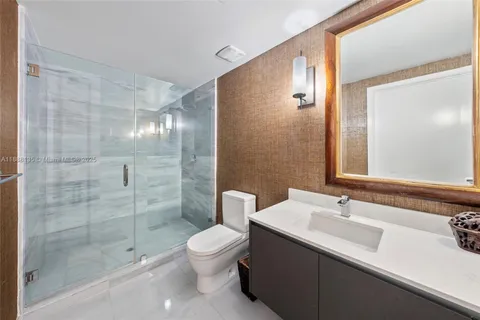 $2,389,000 | 1201 20th Street, Unit 304, Miami Beach, FL 33139