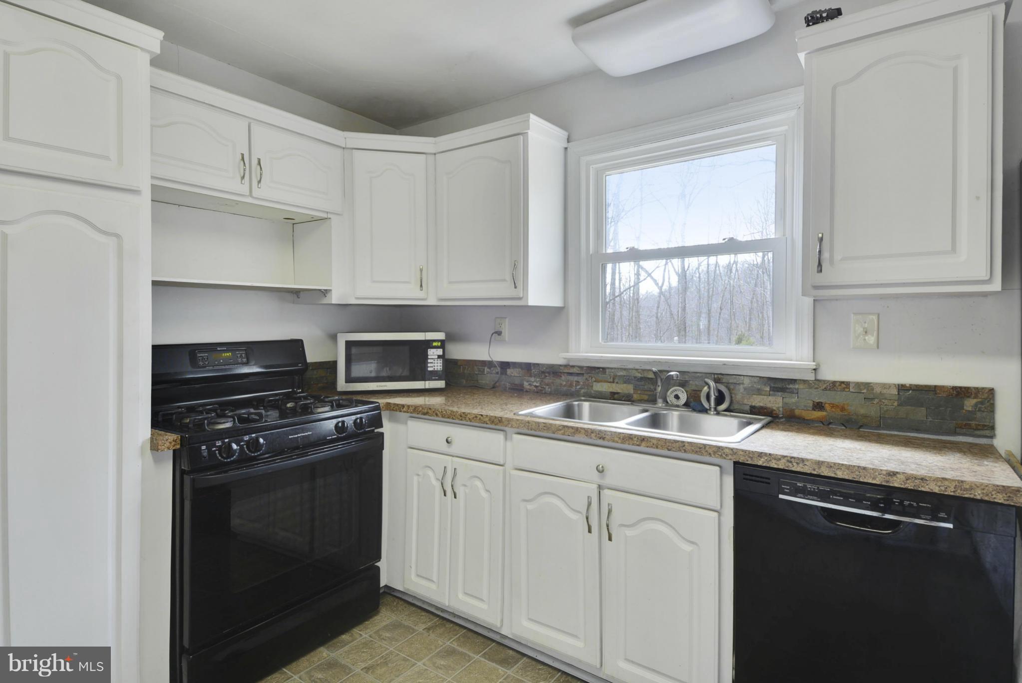 7375 Billingsley Road Bryans Road, MD 20616 - Photo 8 of 30 Kitchen
