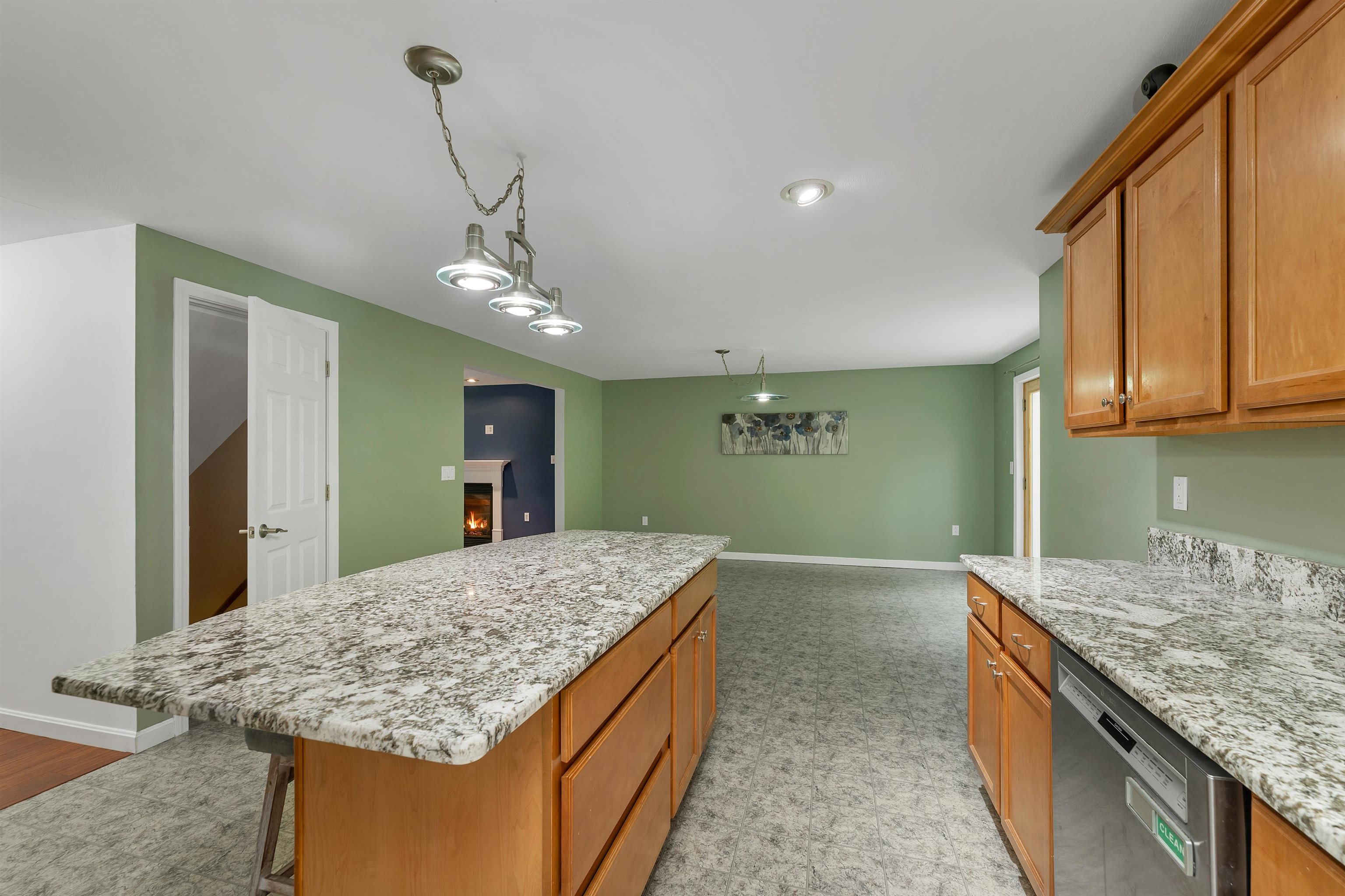 441 Ponemah Hill Road Milford, NH 03055 - Photo 6 of 46