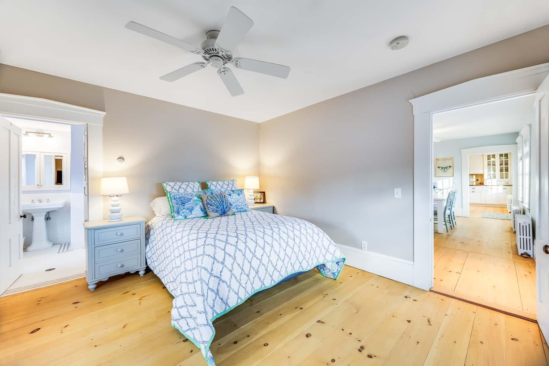 10 Bank Street Wellfleet, MA 02667 - Photo 10 of 49 06