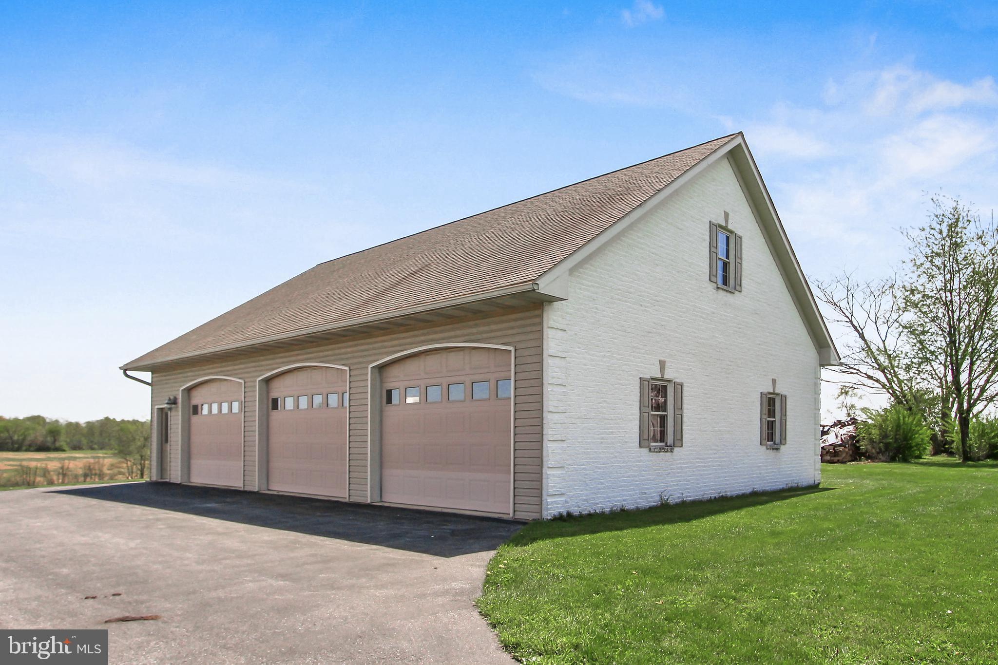 3036 Schoolhouse Road Dover, PA 17315 - Photo 9 of 46 Gallery Image 9