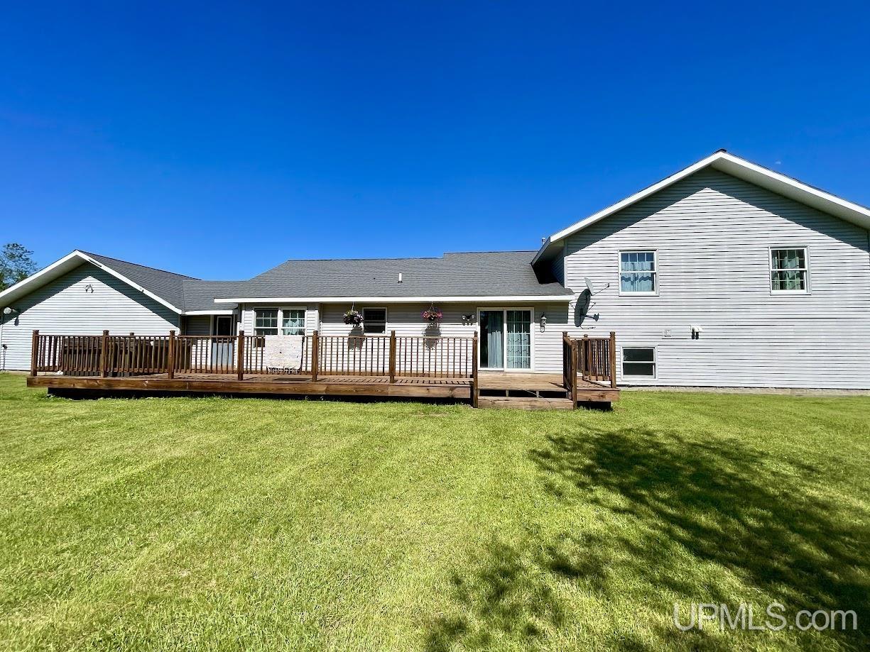 8766 32 Road Rapid River, MI 49878 - Photo 34 of 52 Gallery Image 34