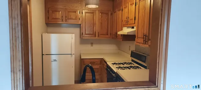 a close view of sink and tap