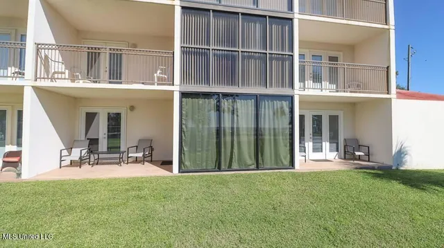 $299,900 | 2046 Beach Boulevard, Unit 128, Biloxi, MS 39531