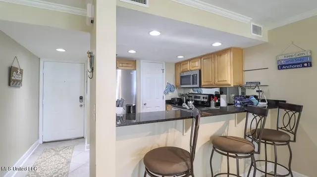 $299,900 | 2046 Beach Boulevard, Unit 128, Biloxi, MS 39531