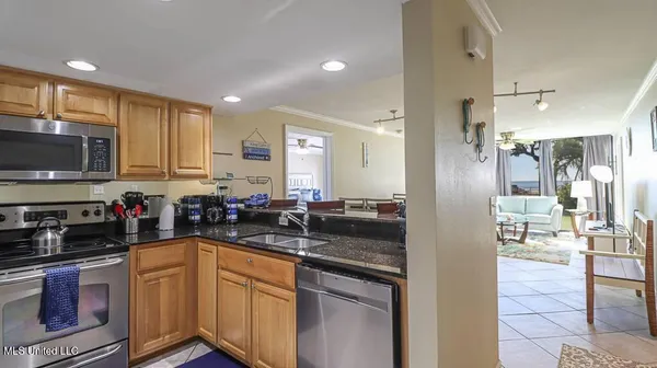 $299,900 | 2046 Beach Boulevard, Unit 128, Biloxi, MS 39531