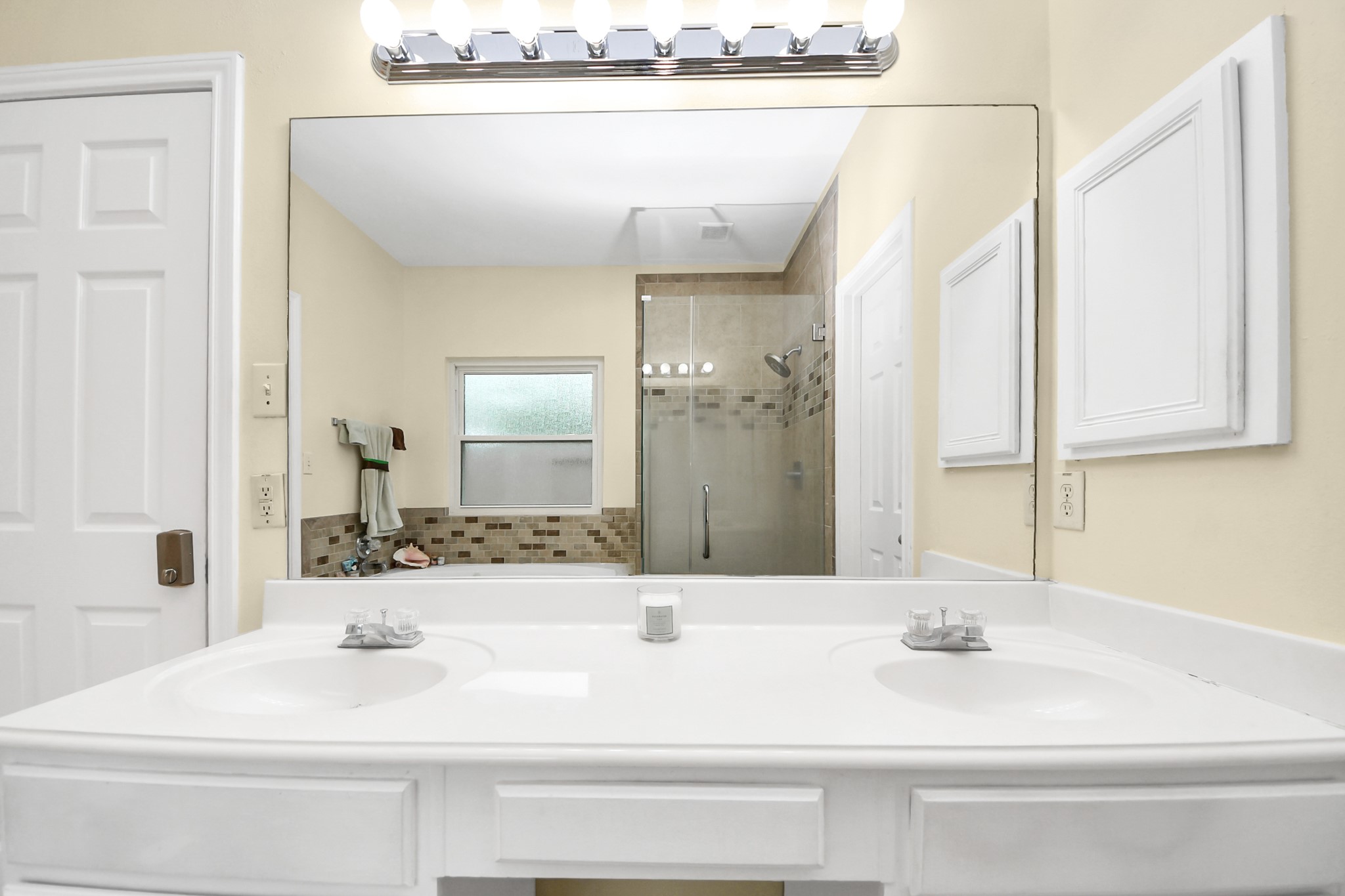 23814 Spring Dane Drive Spring, TX 77373 - Photo 29 of 41 a bathroom with a sink and a mirror