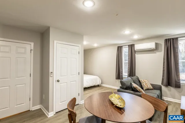 a view of a livingroom with furniture