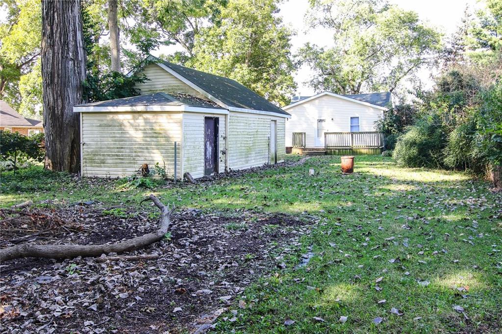5115 Mathews Avenue Indianapolis, IN 46227 - Photo 14 of 15