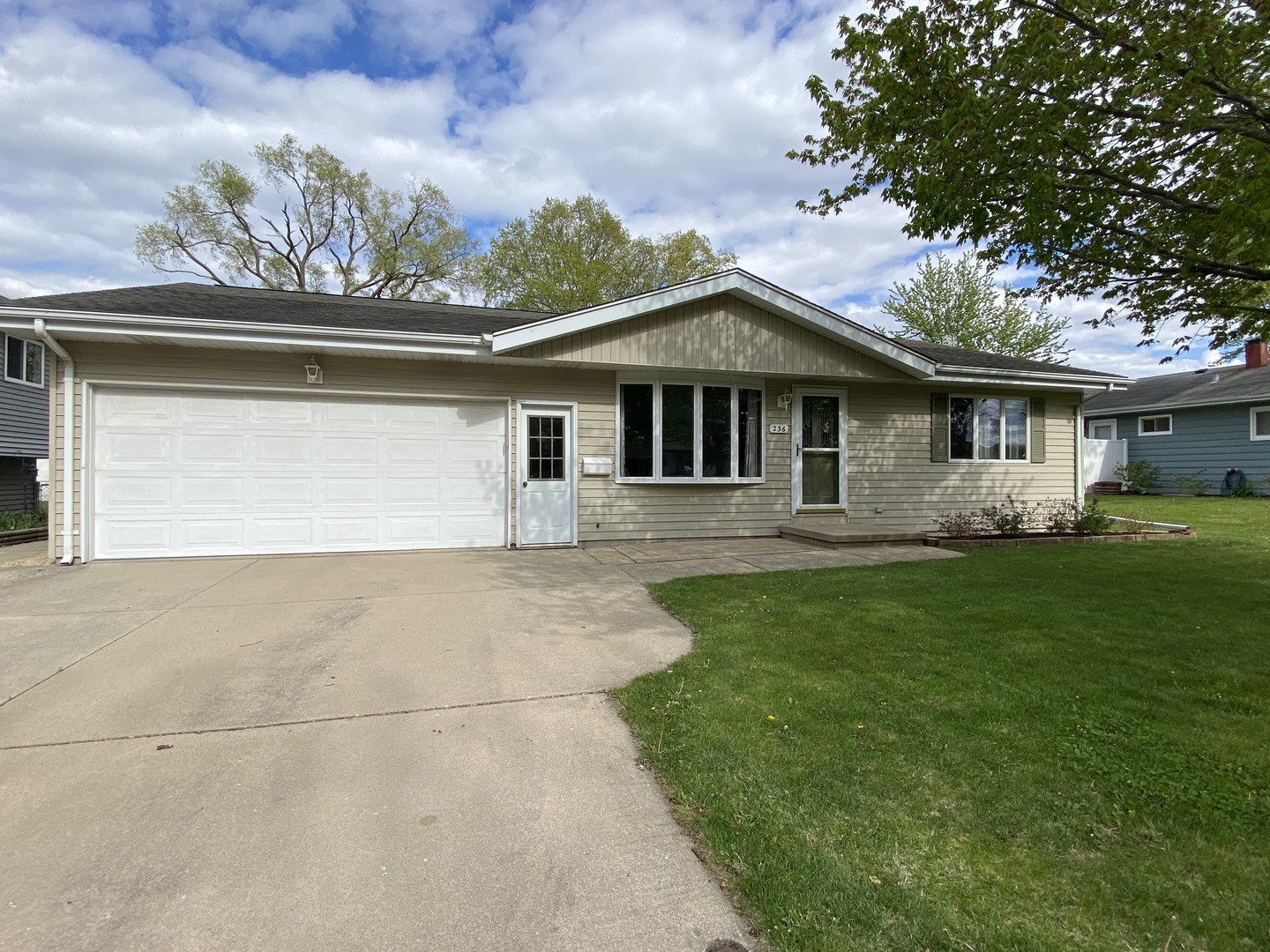 236 Reid Road Genoa, IL 60135 - Photo 1 of 22