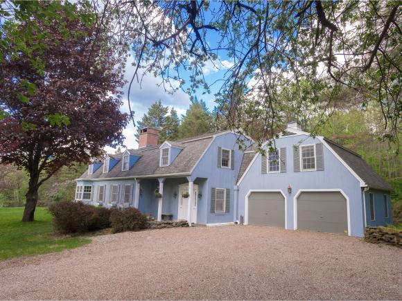 415 Upper Hollow Road Stowe, VT 05672 - Photo 7 of 36