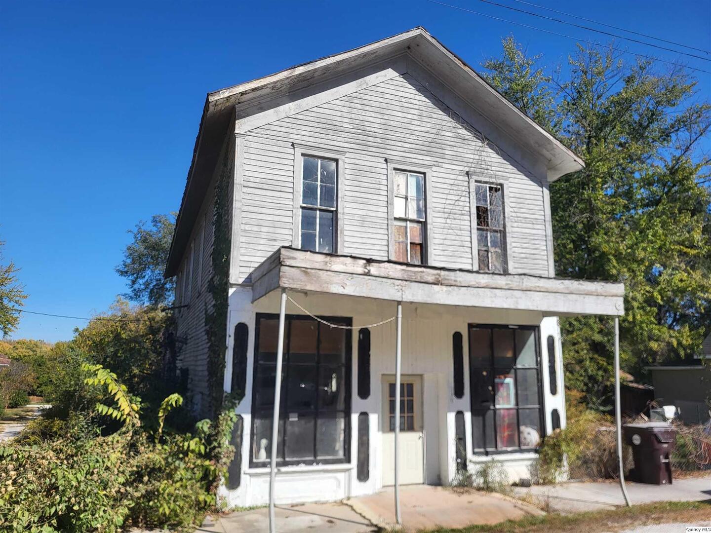 110 North Main Street Chambersburg, IL 62323 - Photo 1 of 7