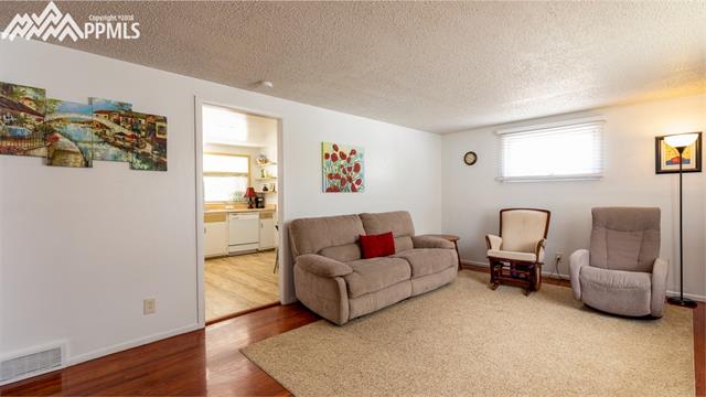 1623 Comanche Road Pueblo, CO 81001 - Photo 8 of 25 Gallery Image 8