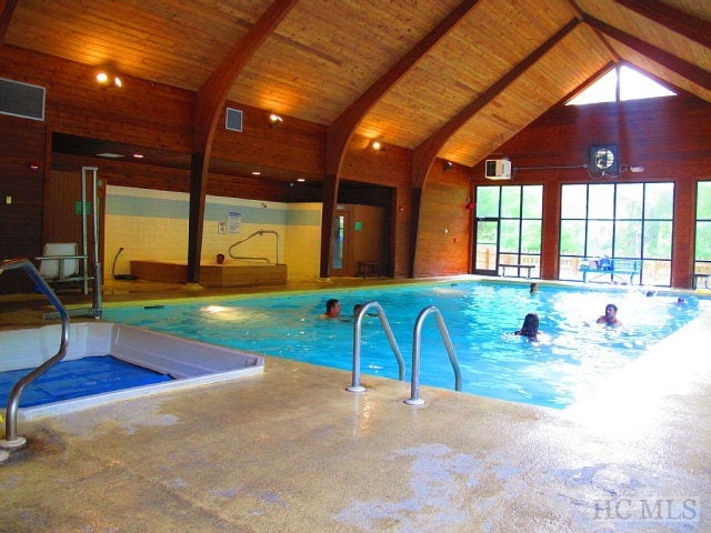 84UN-27 Emerald Ridge Road, Unit 27 Sapphire, NC 28774 - Photo 40 of 41 Gallery Image 40