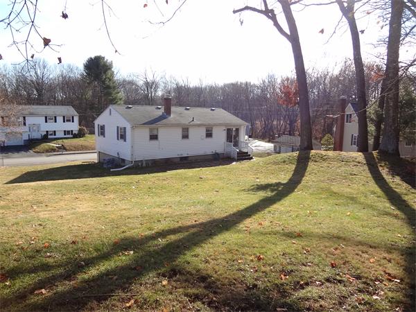 44 Robin Road Westborough, MA 01581 - Photo 14 of 14 Gallery Image 14