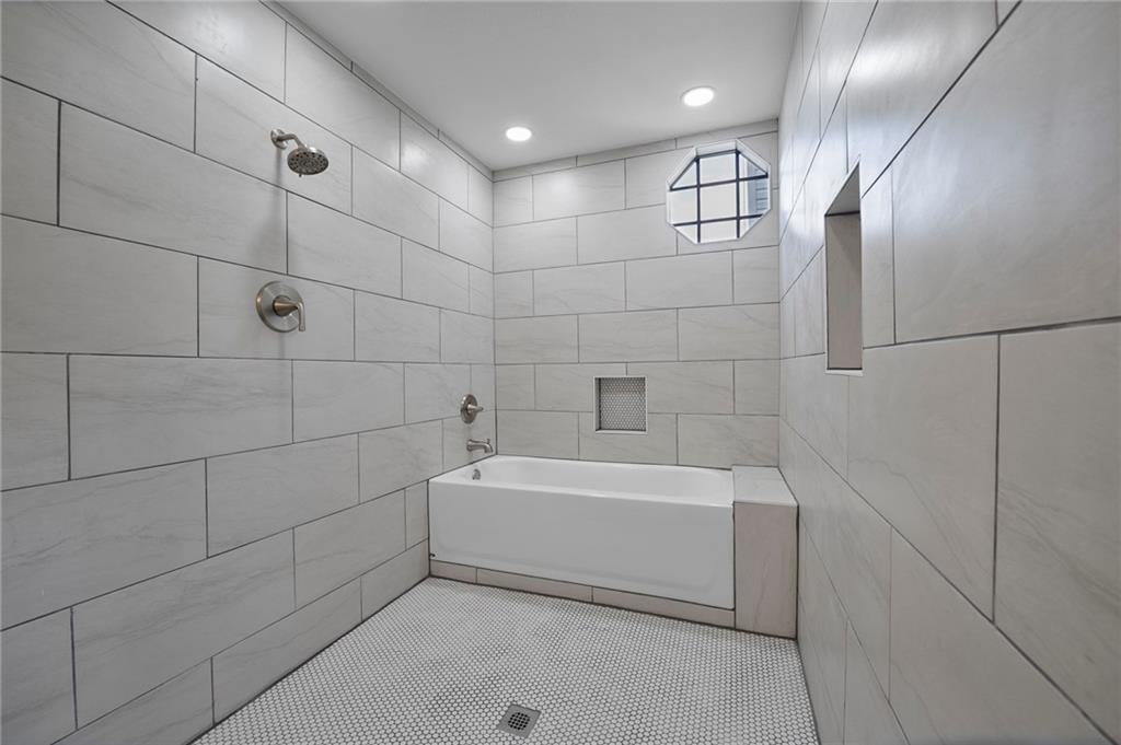 10 Caribbean Court, Unit 10 Mandeville, LA 70448 - Photo 15 of 19