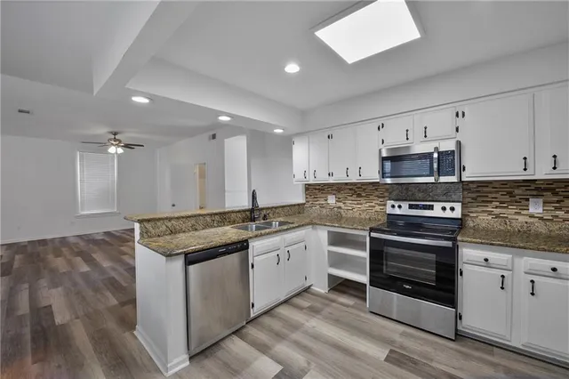 $2,400 | 10 Caribbean Court, Unit 10, Mandeville, LA 70448