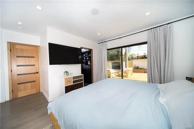 $1,399,000 | 6606 Aura Avenue, Reseda, CA 91335