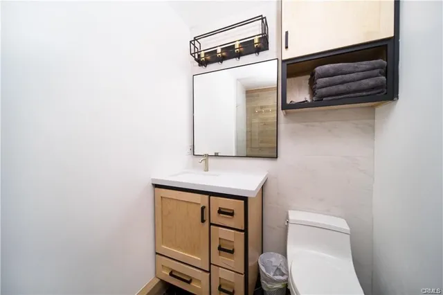 $1,399,000 | 6606 Aura Avenue, Reseda, CA 91335