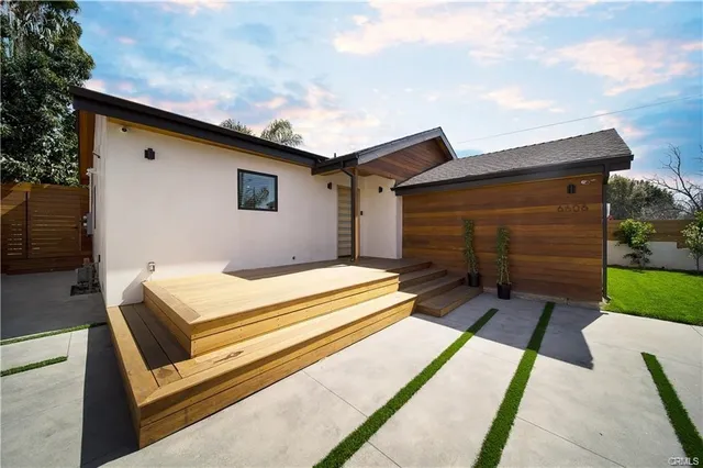 $1,399,000 | 6606 Aura Avenue, Reseda, CA 91335