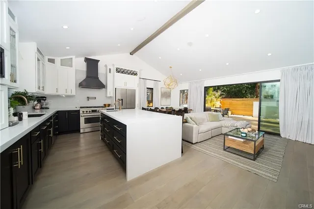 $1,399,000 | 6606 Aura Avenue, Reseda, CA 91335