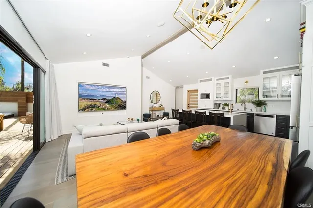 $1,399,000 | 6606 Aura Avenue, Reseda, CA 91335