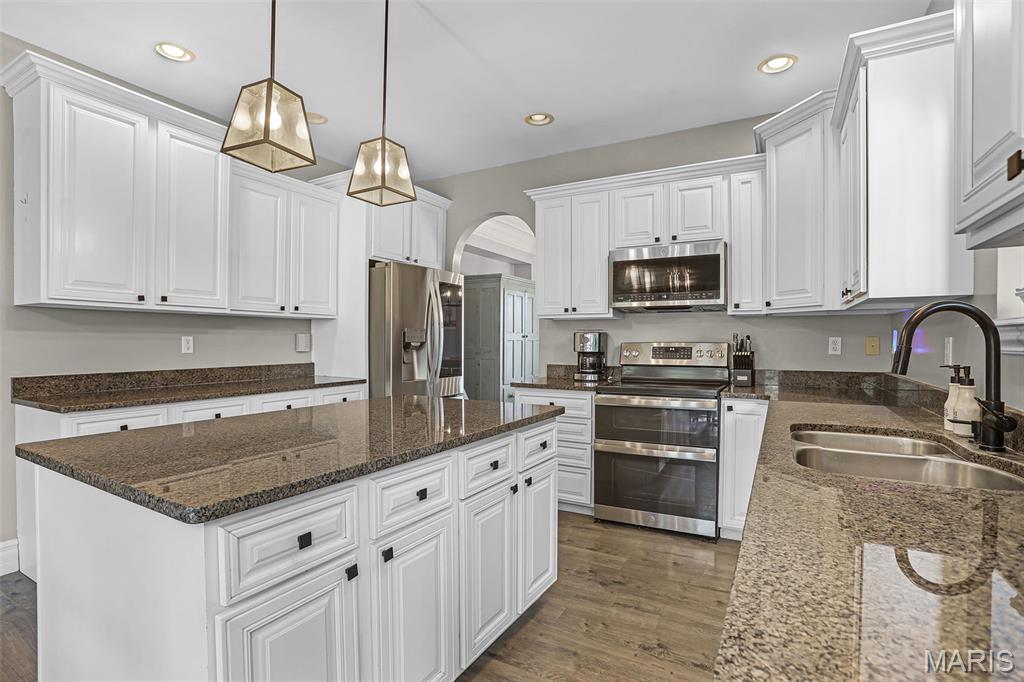 3375 Piazza Lane Edwardsville, IL 62025 - Photo 26 of 59