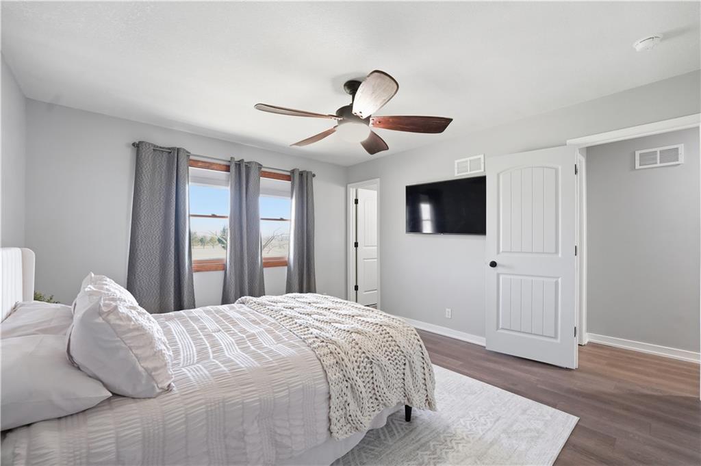 17685 Edgerton Road Edgerton, KS 66021 - Photo 15 of 36