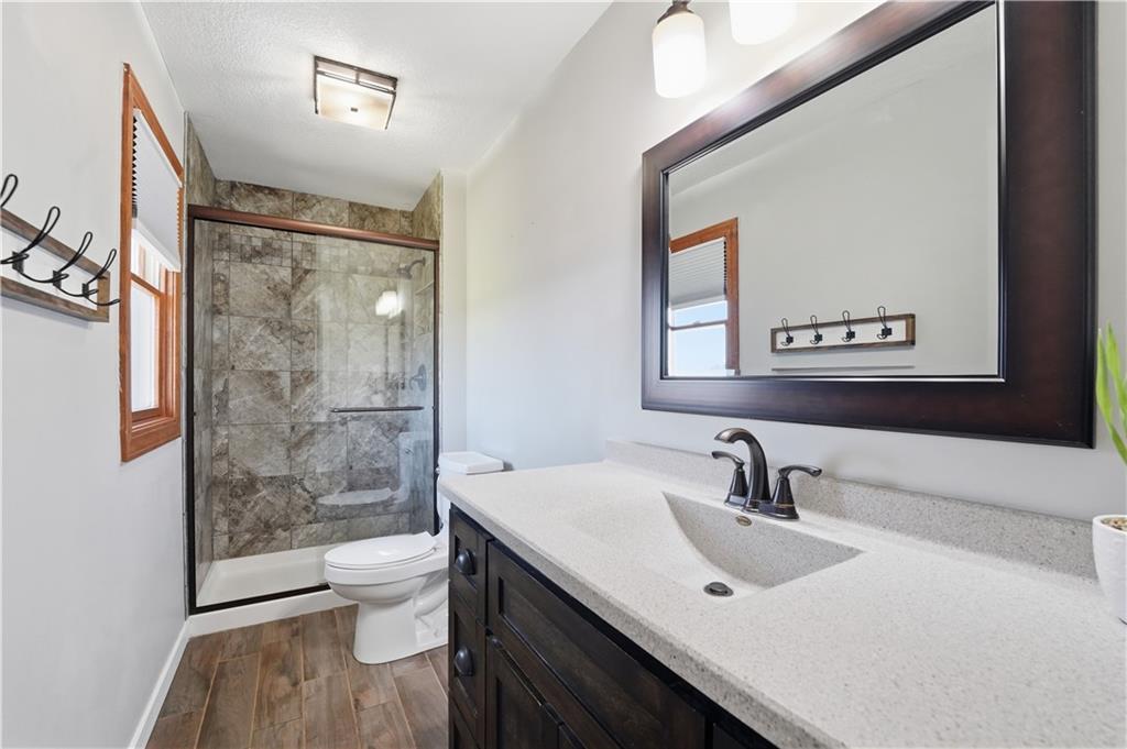 17685 Edgerton Road Edgerton, KS 66021 - Photo 16 of 36