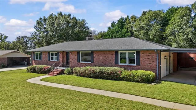 $299,900 | 104 Pine Tree Lane, Anderson, SC 29625