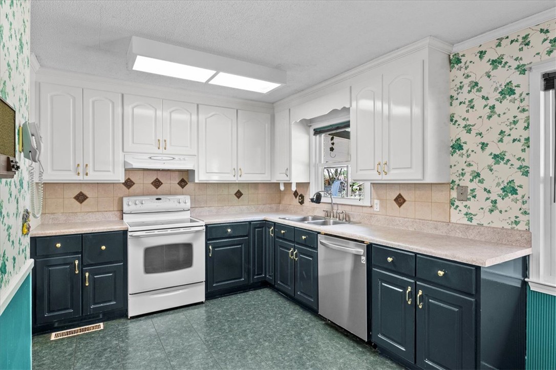 104 Pine Tree Lane Anderson, SC 29625 - Photo 13 of 46